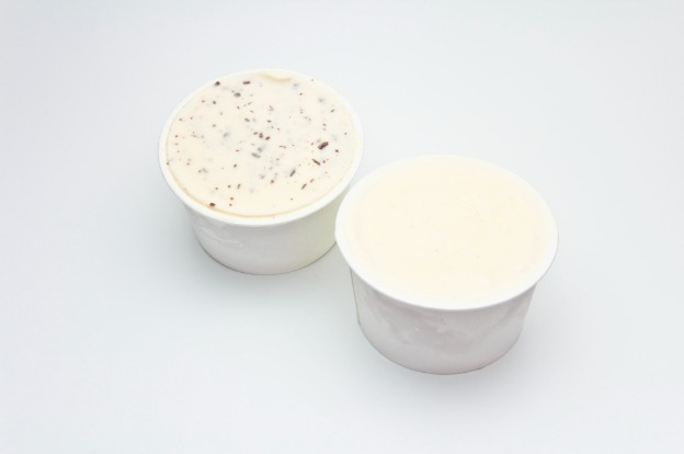 コンビニに出荷されるアイスなどの冷凍食品を扱います。他、ロックアイス、冷凍パスタ、フランクフルトなど。