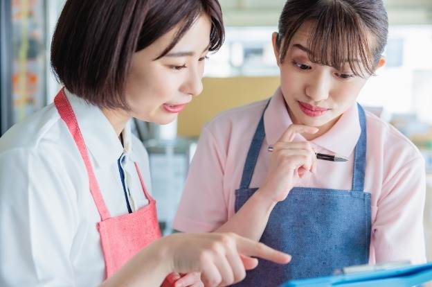 分からないことはスグに先輩に聞けるので安心◎未経験も大歓迎！