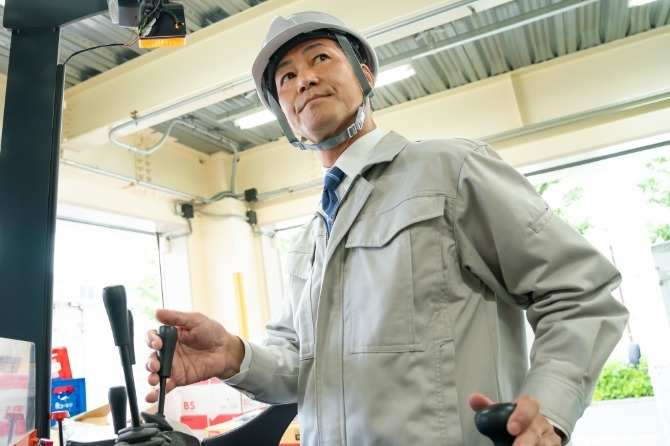 建築資材（パイプや部品）を扱います。難しいお仕事はないのでご安心ください