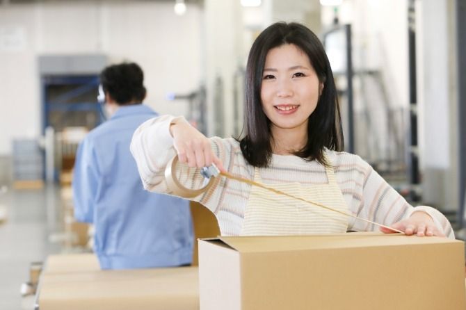 様々なお仕事をお任せします。覚えるまでは少し大変かもしれませんが、その分やりがいもあります！