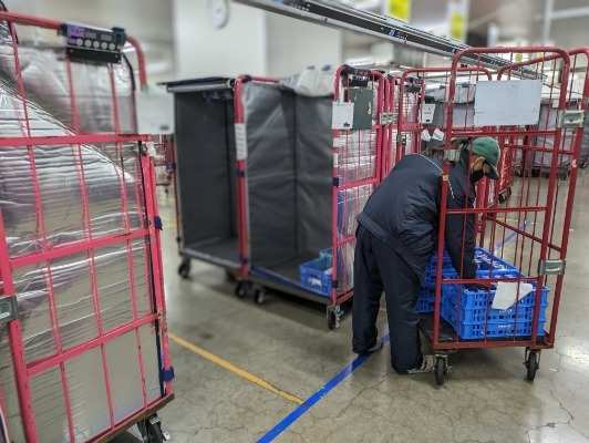 チルド倉庫での作業！難しい作業はありません！男性スタッフ活躍中の職場です！