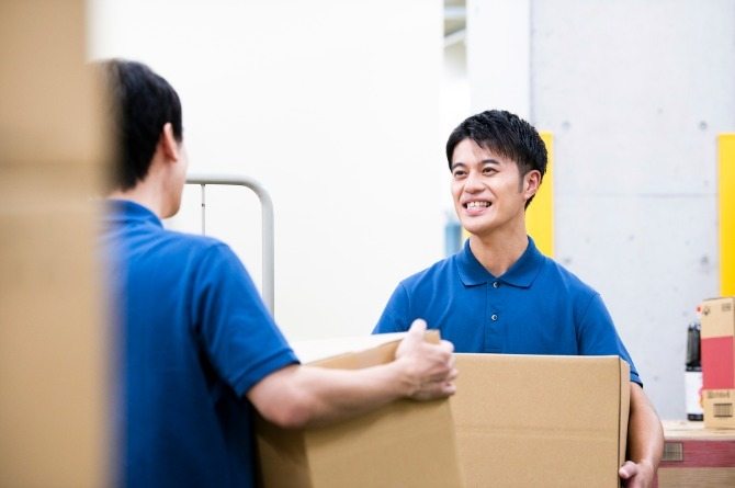 アパレル商品のピッキングや仕分け・荷降ろしのお仕事！学歴・経験・資格不問です。
