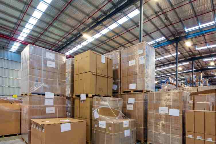 20㎏程度の荷物を扱いますので多少の力仕事になります。力仕事が得意な方歓迎★